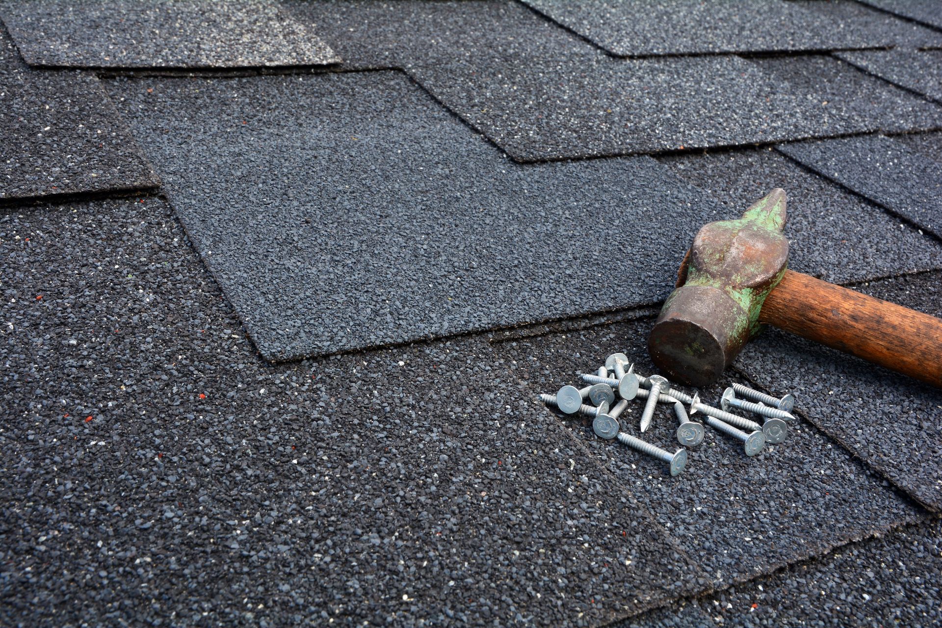 4 Questions for Roofing Contractors | Roofs Restored
